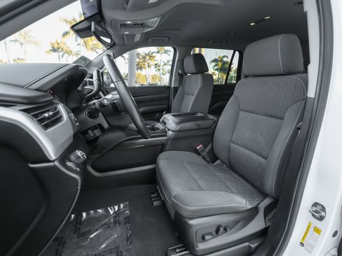 Used 2019 GMC Yukon SLE w/ Convenience Package image 6