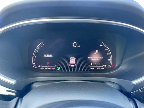 Used 2023 Acura MDX SH-AWD w/ Technology Package image 19