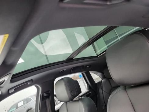 Used 2018 Porsche Macan image 35