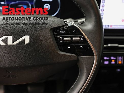Used 2023 Kia Niro Wind w/ Wind Preserve Package FWD image 16