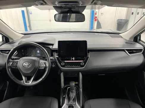 Used 2023 Toyota Corolla Cross LE FWD image 10