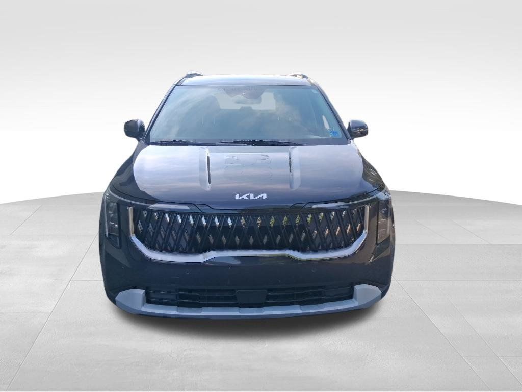 Certified 2026 Kia Carnival EX FWD image 2