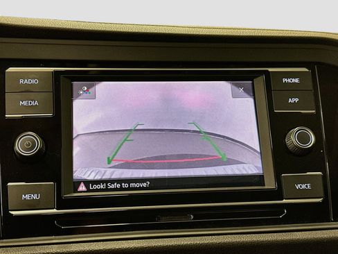 Used 2024 Volkswagen Jetta SE w/ Panoramic Sunroof Package FWD image 22