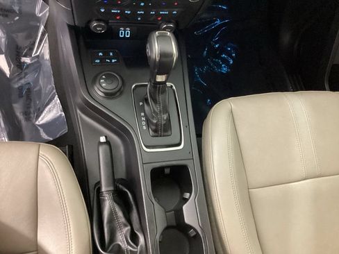 Certified 2019 Ford Ranger Lariat w/ Equipment Group 501A Mid AWD/4WD image 16