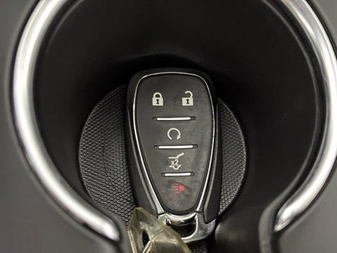 Used 2024 Chevrolet Equinox LT AWD/4WD image 24