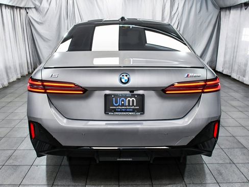 Used 2025 BMW i5 M60 w/ Executive Package image 5
