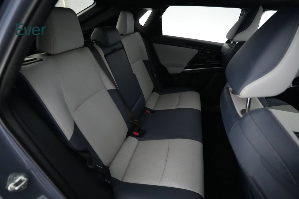 Used 2023 Subaru Solterra AWD image 5