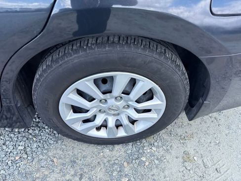 Used 2016 Nissan Altima 2.5 S w/ Power Driver Seat Package FWD image 9