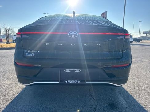 New 2026 Toyota Crown XLE image 4