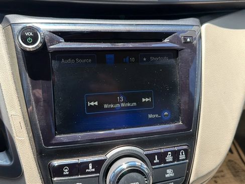 Used 2015 Honda Odyssey Touring Elite image 24