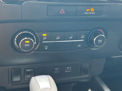 Used 2022 Nissan Frontier SV image 28