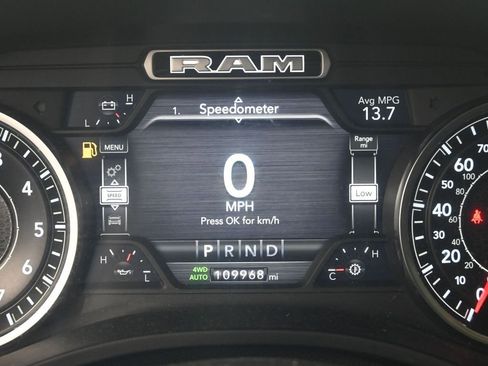Used 2019 RAM 1500 Laramie image 13