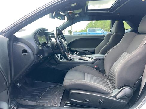 Used 2020 Dodge Challenger R/T RWD image 11