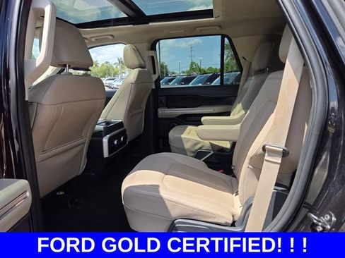 Used 2024 Ford Expedition Limited AWD/4WD image 11