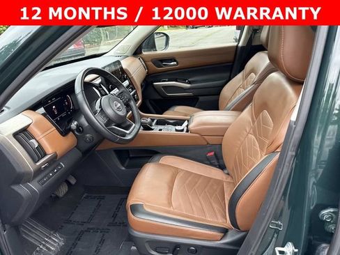 Used 2023 Nissan Pathfinder Platinum AWD/4WD image 14