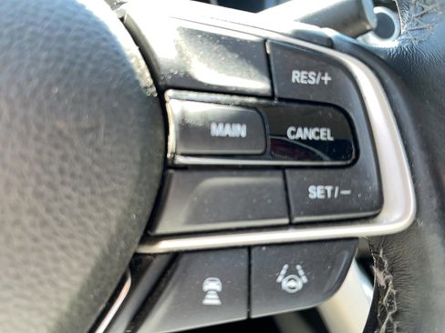 Certified 2018 Honda Accord EX-L image 12