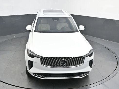 New 2026 Volvo XC90 B6 Plus w/ Protection Package Premier AWD/4WD image 30