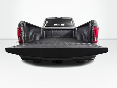 New 2026 RAM 3500 Big Horn AWD/4WD image 17