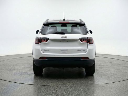 Used 2025 Jeep Compass Limited image 7