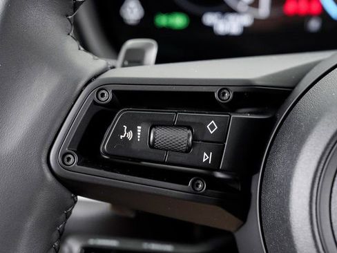 New 2026 Porsche Cayenne S image 14