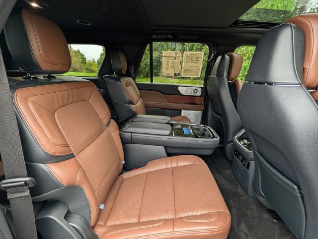 Used 2024 Lincoln Navigator L Reserve AWD/4WD image 34