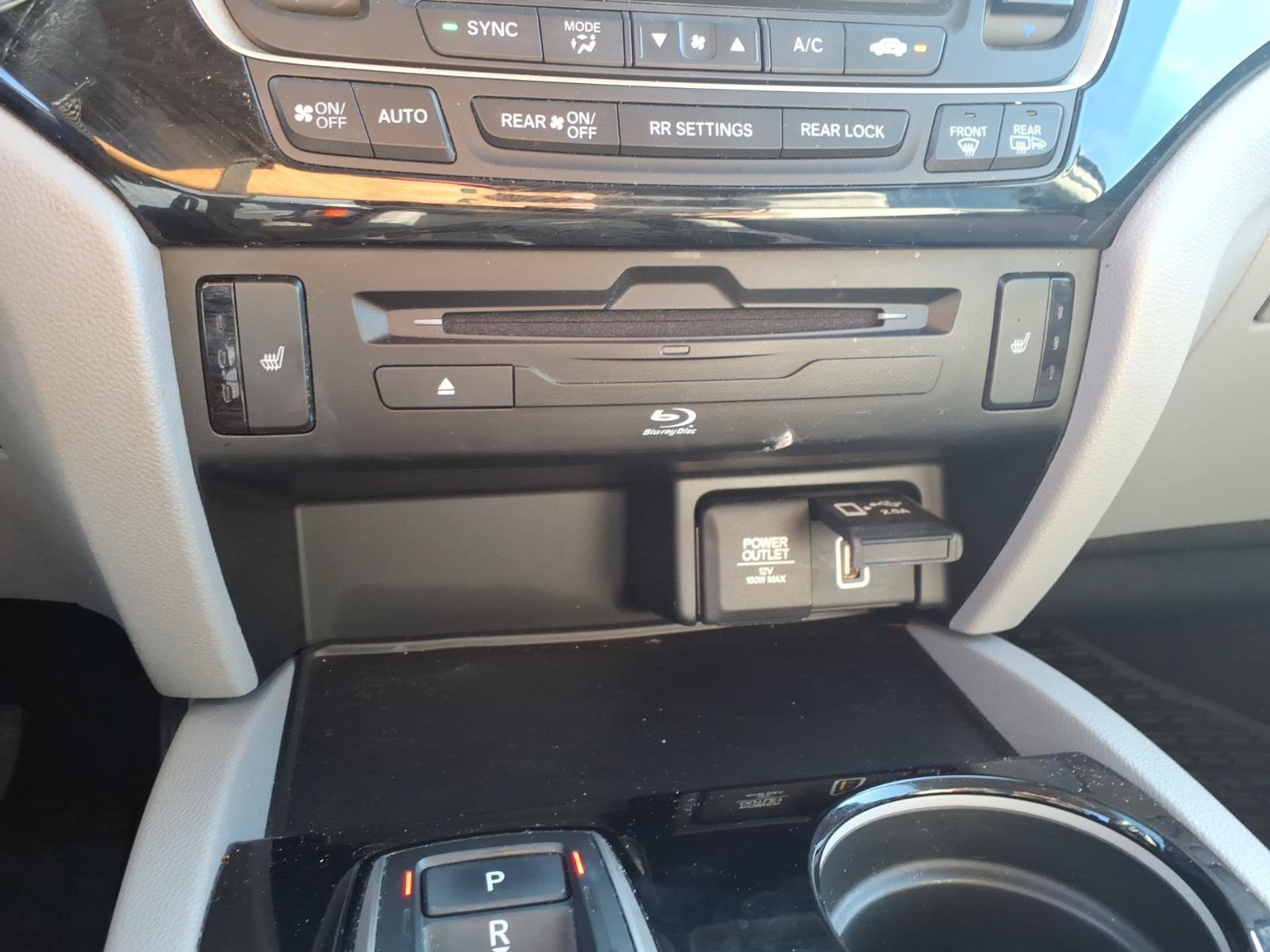 Certified 2022 Honda Pilot Touring image 39