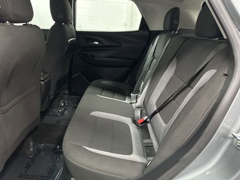 Used 2024 Chevrolet TrailBlazer LS AWD/4WD image 33