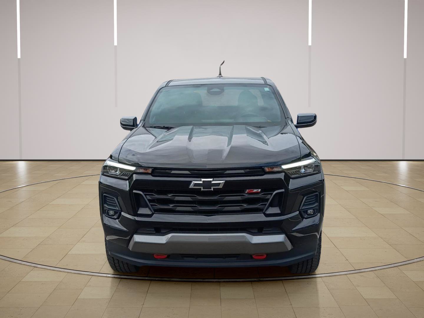 Used 2024 Chevrolet Colorado Z71 w/ Z71 Convenience Package 2 AWD/4WD image 9
