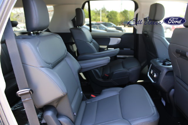 New 2026 Ford Expedition Active RWD image 9