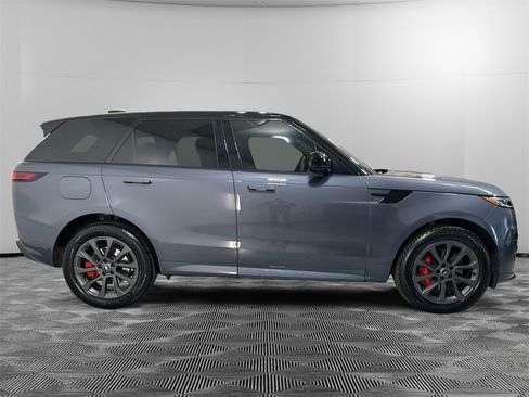Used 2023 Land Rover Range Rover Sport SE Dynamic image 6