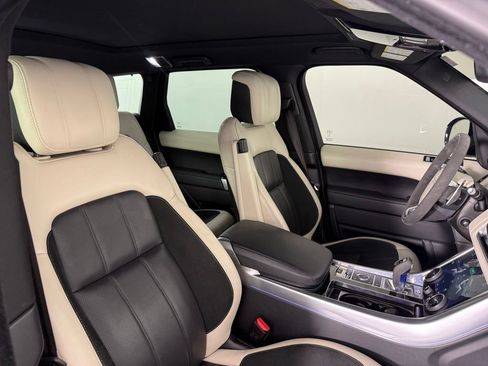Used 2020 Land Rover Range Rover Sport HST AWD/4WD image 16