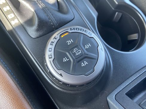 Used 2022 Ford Bronco Outer Banks image 20