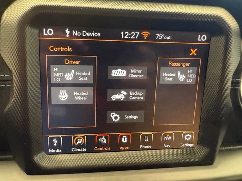 Used 2022 Jeep Wrangler Unlimited Rubicon 4xe w/ Cold Weather Group AWD/4WD image 32