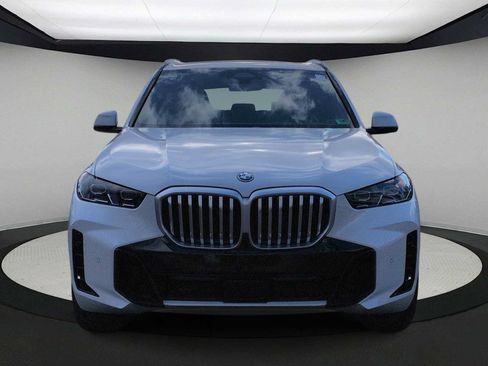 Used 2026 BMW X5 xDrive50e w/ M Sport Package AWD/4WD image 3