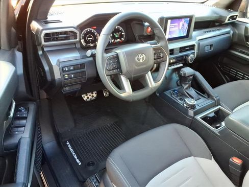 Certified 2025 Toyota Tacoma TRD Sport image 15