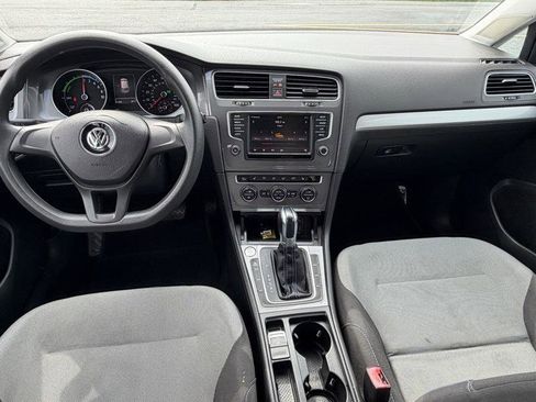 Used 2016 Volkswagen e-Golf SE FWD image 14