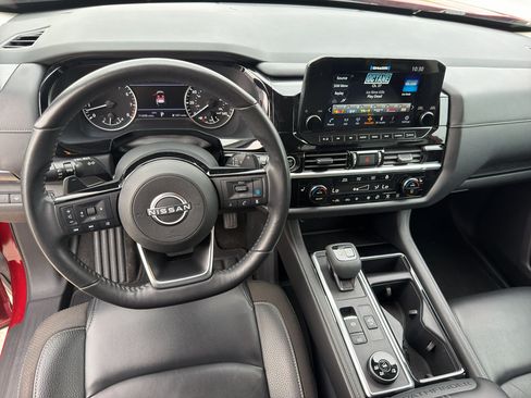 Used 2023 Nissan Pathfinder SL w/ SL Premium Package AWD/4WD image 12