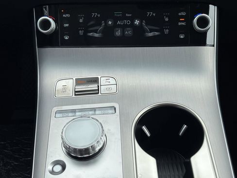 New 2026 Genesis GV70 2.5T Advanced image 11