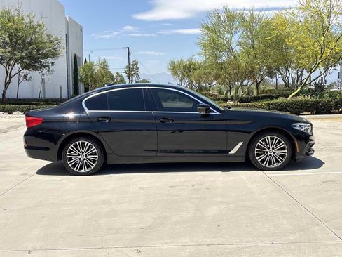 Used 2020 BMW 530i RWD image 2