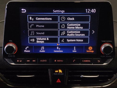 Used 2025 Nissan Altima 2.5 SV FWD image 25