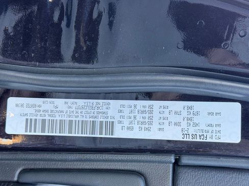 Used 2018 Jeep Grand Cherokee Limited w/ Trailer Tow Group IV image 25