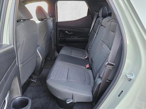 Used 2022 Hyundai Santa Cruz SEL Premium image 18