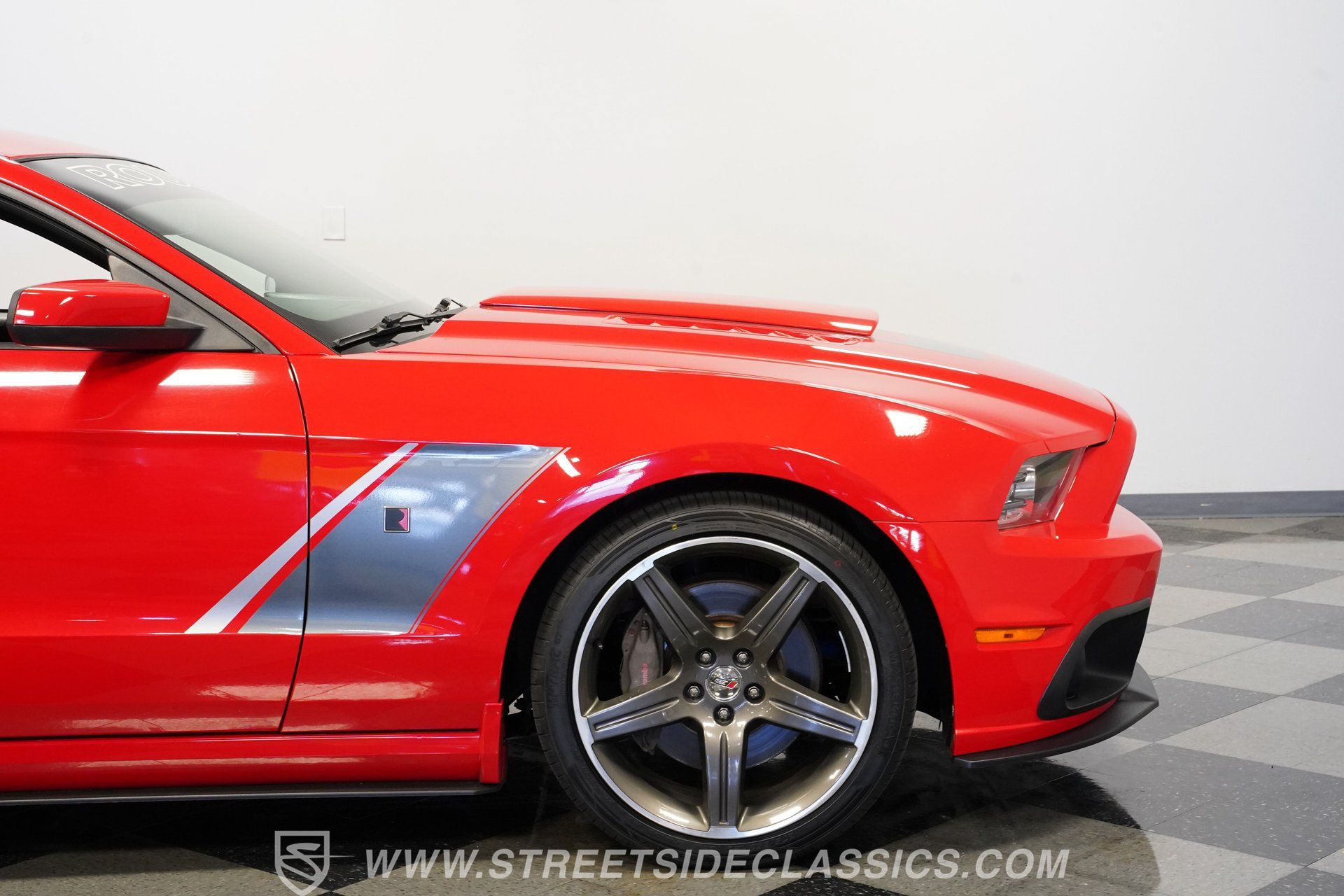 Used 2014 Ford Mustang GT Premium w/ GT Track Package RWD image 31