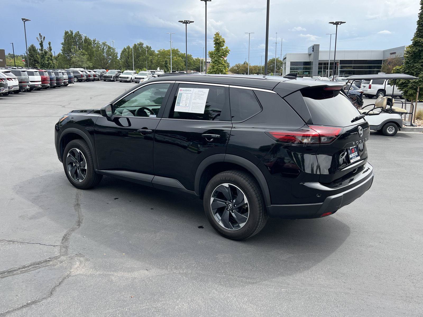 Used 2025 Nissan Rogue SV AWD/4WD image 18