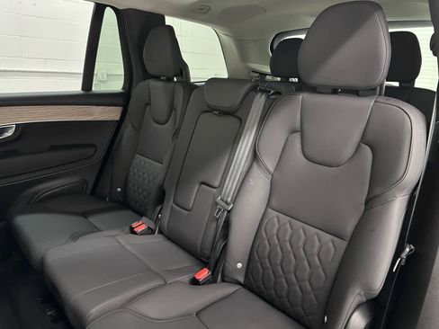 Used 2025 Volvo XC90 B6 Plus w/ Protection Package Premier image 16