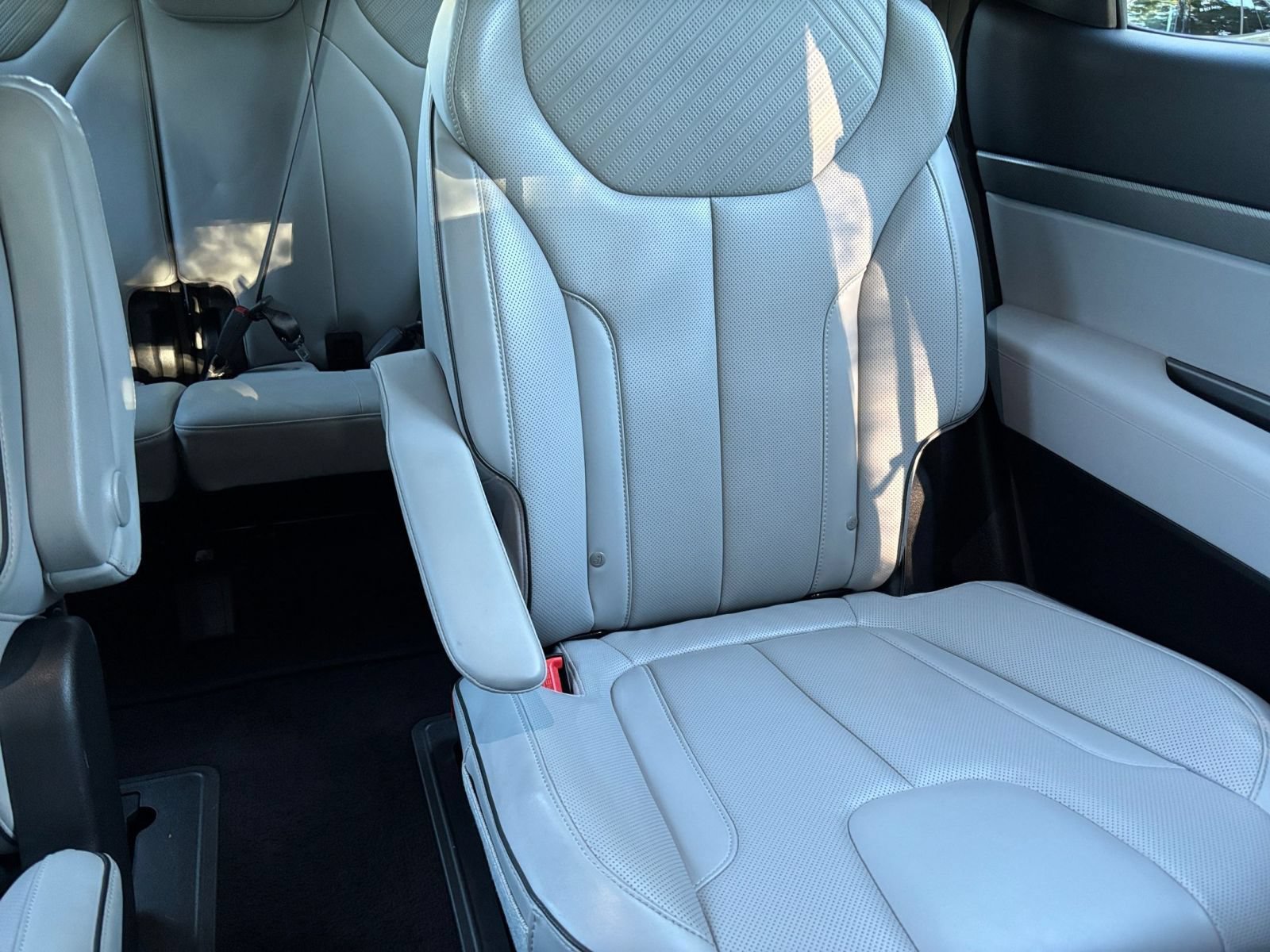 Used 2025 Hyundai Palisade SEL AWD/4WD image 39