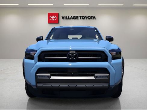 Certified 2025 Toyota 4Runner SR5 image 8