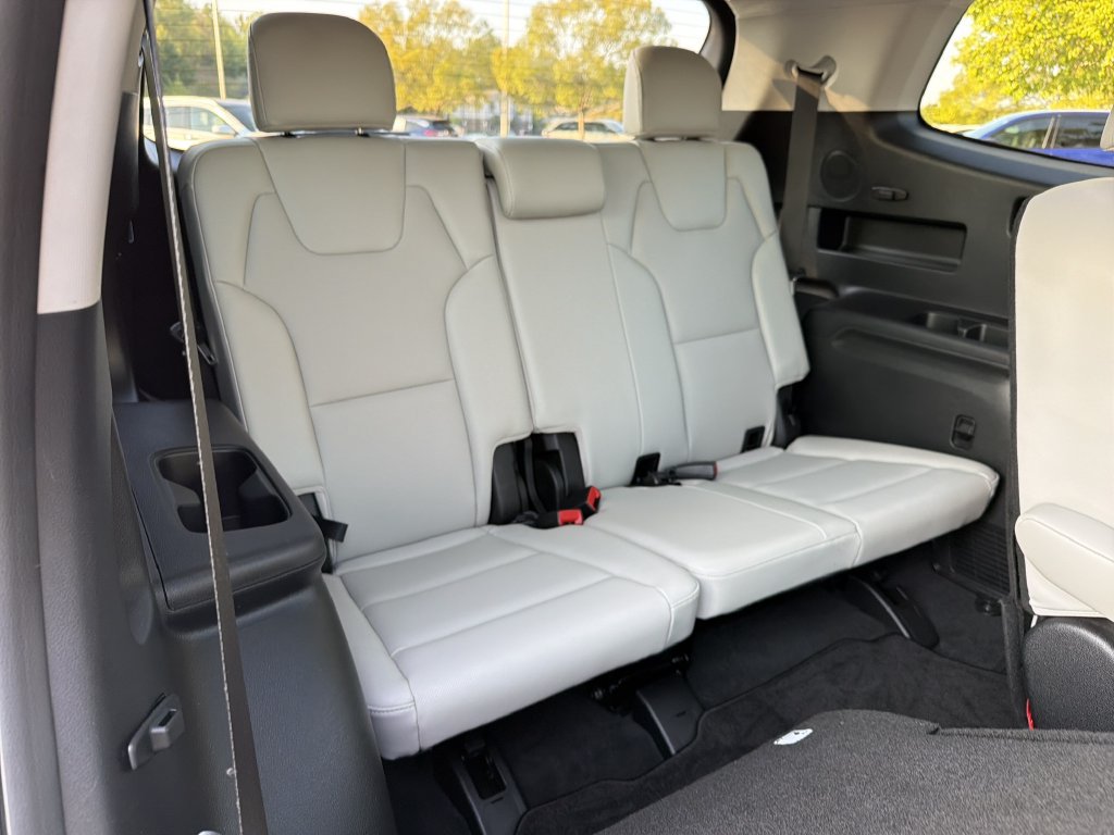 Used 2024 Kia Telluride SX Prestige AWD/4WD image 17