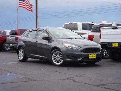 Used 2017 Ford Focus SE image 6