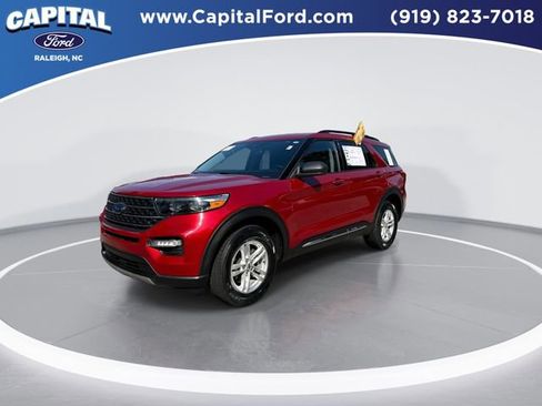Certified 2023 Ford Explorer XLT w/ Equipment Group 202A AWD/4WD image 4